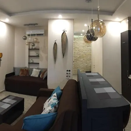 Luxe Paris Apartment *